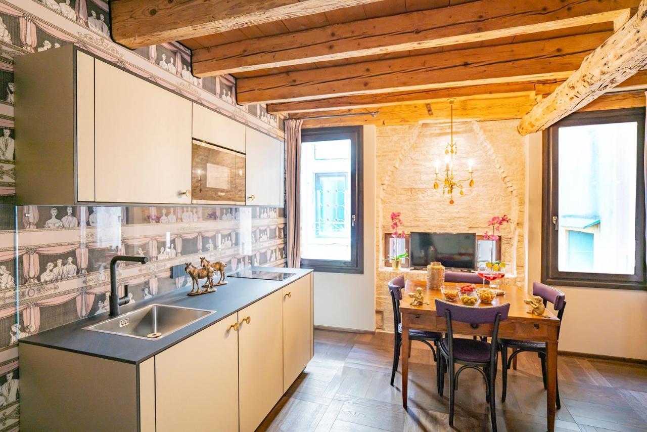 Corte Rubbi 8 Luxury Two-Bedroom Apartment -Dimora Italia - 베니스 외부 사진